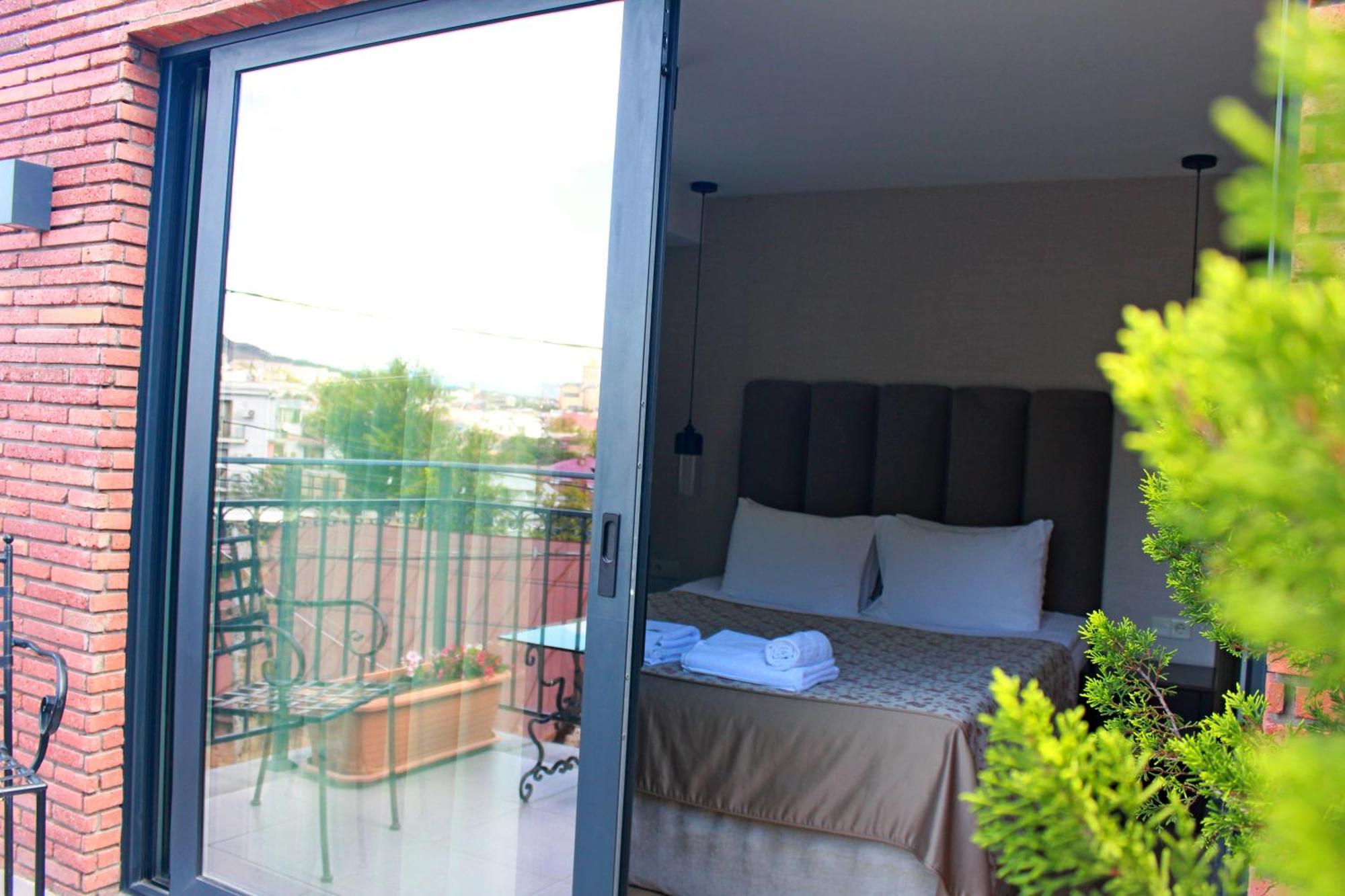 Hotel Winoterra Tbilisi ภายนอก รูปภาพ