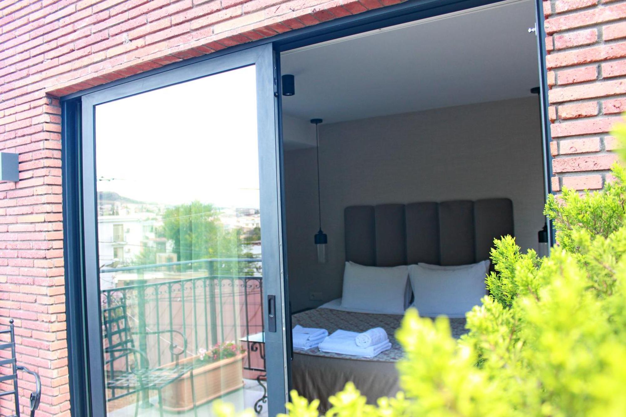 Hotel Winoterra Tbilisi ภายนอก รูปภาพ